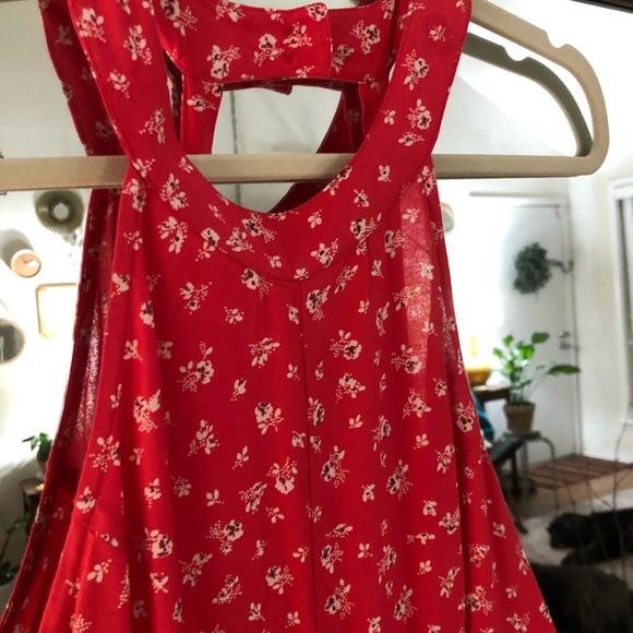 Red floral romper from urban outfitters - Picture 2 of 4